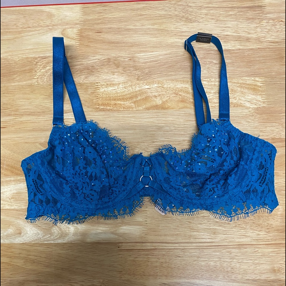 New Victoria Secret bra